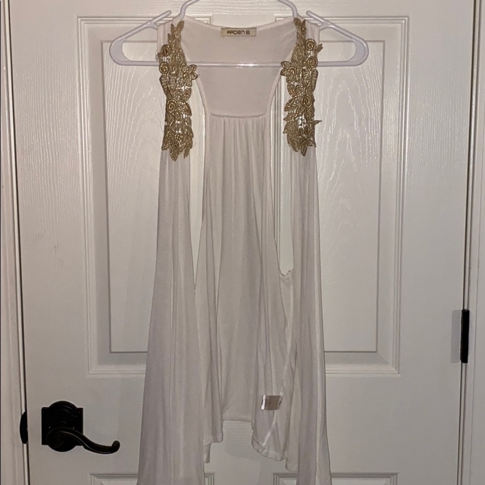 Arden B Vest